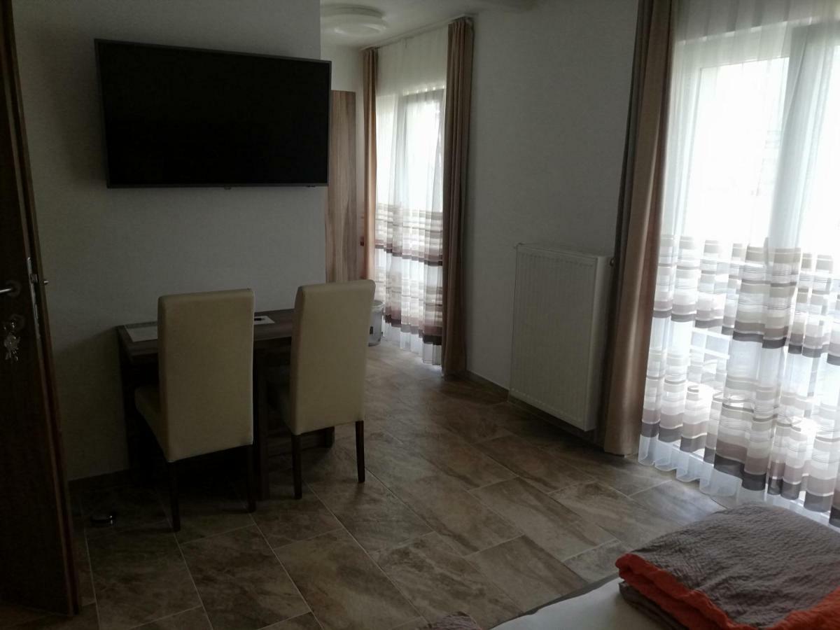 Haus Alexis Hotel ฟาคอัมซี ภายนอก รูปภาพ