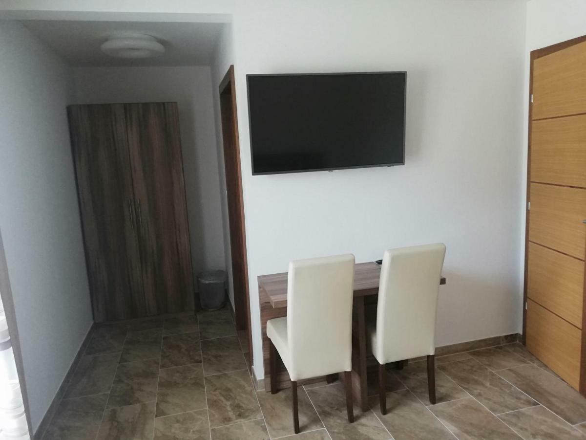 Haus Alexis Hotel ฟาคอัมซี ภายนอก รูปภาพ